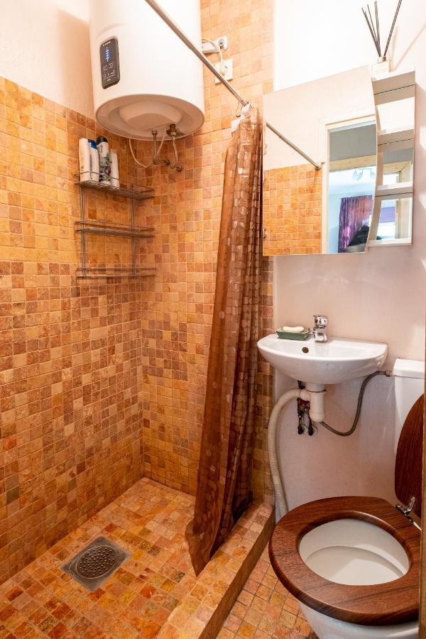 Artists Apartment Near Telliskivi Creative Centre Ταλίν Εξωτερικό φωτογραφία